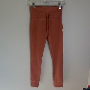 Vuori Peach Leggings